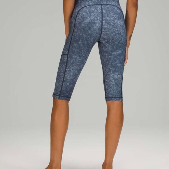 Lululemon High Rise Paddle Crop 15.75" Denim Wash Print Blue Hail Multi size 6-8 - Picture 6 of 8